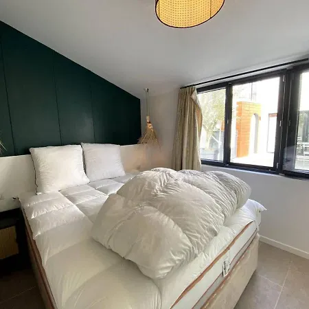 La Belle Vie Villa *